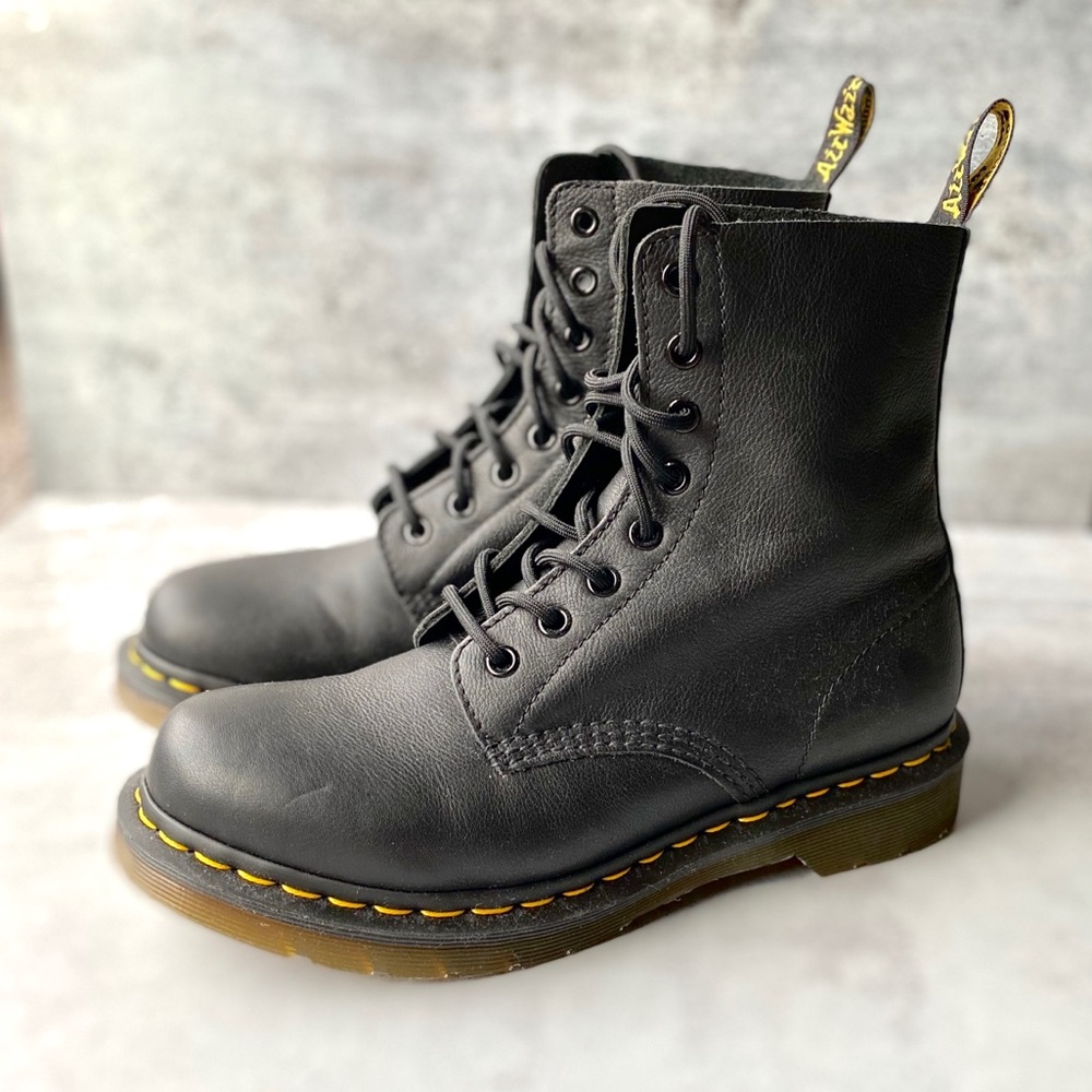 *NEW* Dr. Martens 1460 Pascal Boot - Black | 8